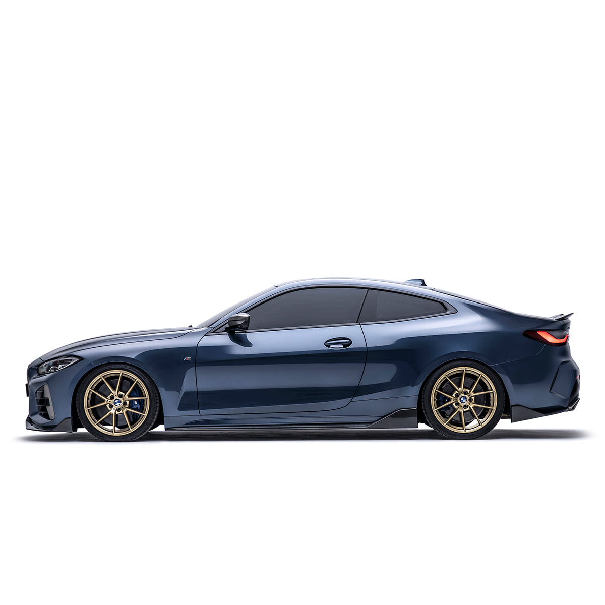 ADRO BMW G22 (LCI) M440i Carbon Fiber Side Skirts (2023+)