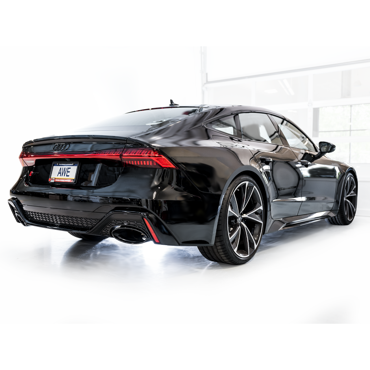 AWE Tuning SwitchPath Cat-back Exhaust for 2021-2023 Audi C8 RS6/RS7 - Diamond Black Tips