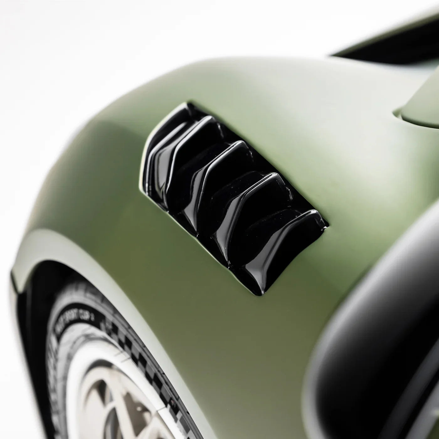 Vorsteiner Carbon Fiber Vented Fenders - 2024+ Lotus Emira